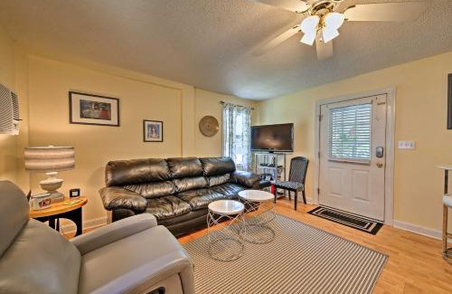 Nags Head Apartamento | Nags Head Apt with Patio - half Mile Walk to Beach!
