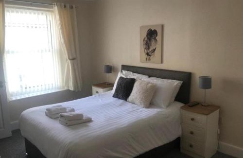 Lampeter Hotel | Nags Head Pub