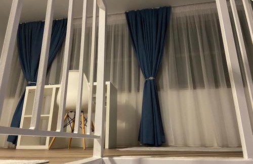 Schoenefeld Apartamento | Nahe Airport BER Schönefeld Maisonettewohnung