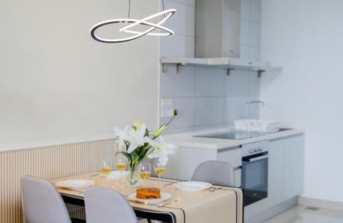 Taman Melawati Apartamento | NaiBnB in Nadayu 63