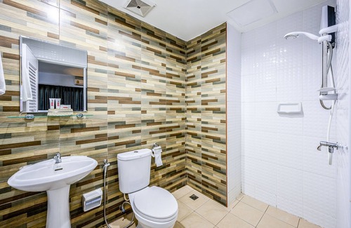 Sa Khu Hotel | Naiyang Place Phuket Airport