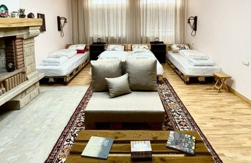 Ecmiadzin Hotel | Najaryan’s Family Guest House