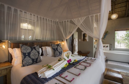 Maruleng Cabina | Naledi Game Lodges