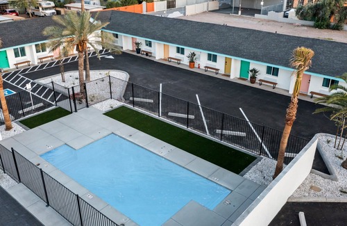 Chandler Casa | Nalu-2 Attached Rooms-Heated Pool-Boutique Hotel