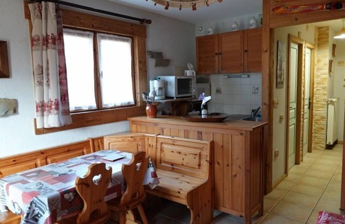 Les Villards-sur-Thones Apartamento | Namasté by Interhome