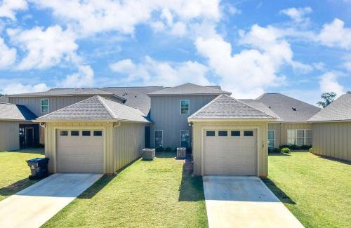 Auburn - Opelika Casa | NamaStay Here In Auburn
