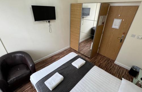 Norwich Hotel | Namaste Palace Hotel