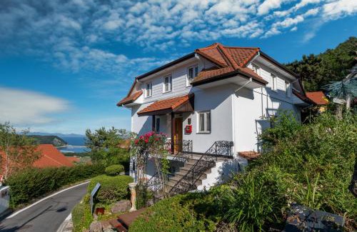 Mulgol Casa | Namhae Frankfurt Pension
