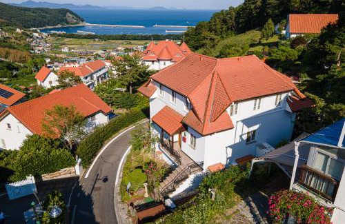 Mulgol Casa | Namhae Frankfurt Pension