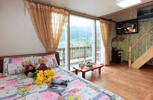 Namhae Casa | Namhae Memory Plus Bed and Breakfast