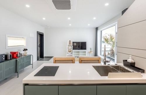 Namhae Casa | Namhae Orosy Bada Pool Villa & Pension