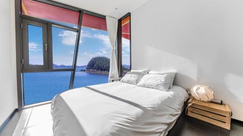 Namhae Casa | Namhae Pumda Pool villa Pension