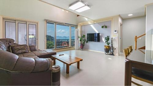 Namhae Casa | Namhae The Bay 007 Pension