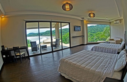 Puerto Carrillo Hotel | Nammbú Beachfront Bungalows