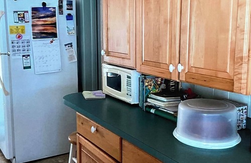 Rehoboth Beach Cabaña | Nana's Cottage - Charming 1930's 2 BD. Walk to the beach!