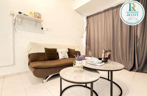 Taman Daya Casa | Nana Suite at Taman Daya By Rentradise