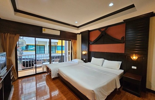 Nanai Road Hotel | Nanai 2 Residence Patong
