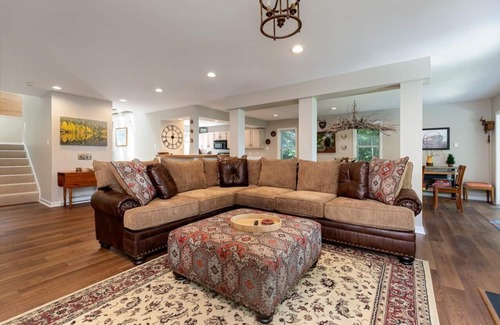 Nellysford Casa | Nancy's Edelweiss with Wintergreen Advantage