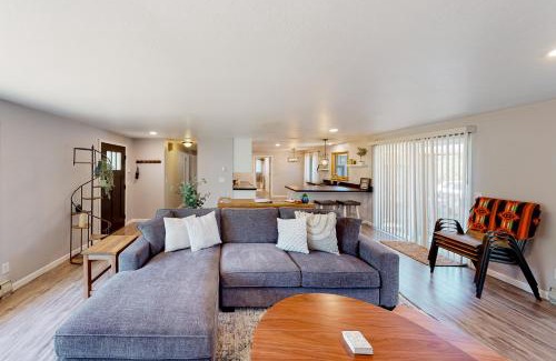 Eugene Casa | Nancy's Retreat