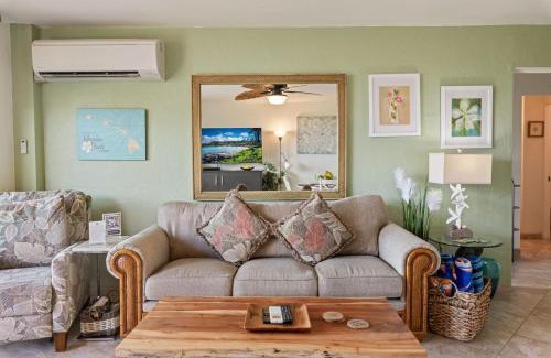 Kihei Apartamento | Nani Kai Hale 403- Top floor 1 bedroom with AC & partial ocean view