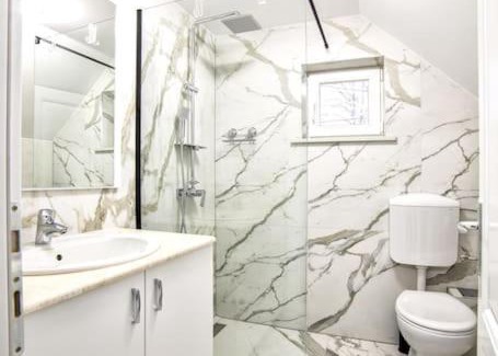 Radauti Apartamento | Nannie Apartaments Skenges