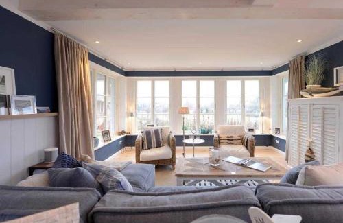 Gross Schwansee Casa | Nantucket Blue