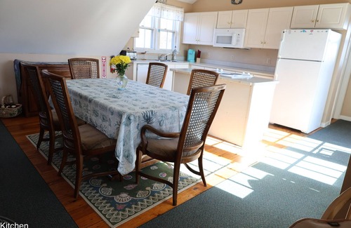 Tom Nevers Casa | Nantucket Salty Nest- 3 bedroom 2.5 bathrooms in Tom Nevers. Sleep 7