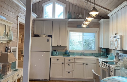 North Juanita Cabaña | Nantucket Style Guest Cottage perfectamente ubicado cerca de la playa de Juanita en Kirkland!