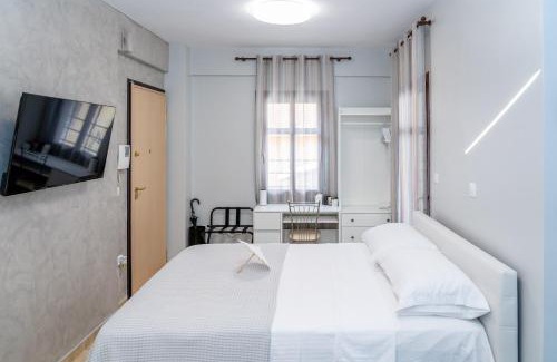 Ano Poli Apartamento | Naos Studio with free private parking of stayinthess