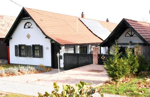 Pusztavam Apartamento | NAP-HOLD Vendégház