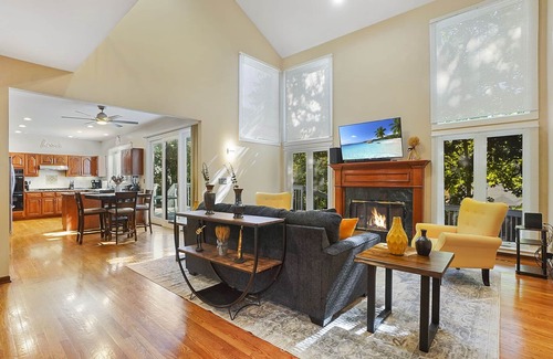 Naperville Casa | Naperville Rental - Harmony Ct