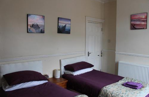 Stainburn Casa | Napier Town House - Self Catering - Guesthouse Style - Twin and Double Rooms