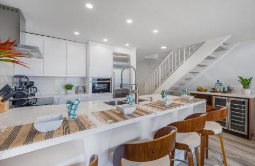 Napili Casa | Napili Point C3 · NP C3 Renovated OceanFront to Whale Watch Rela