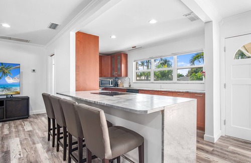 Palm River Estates Villa | Naples Dream Escape 4BR Home, heated pool, 10min from Beach