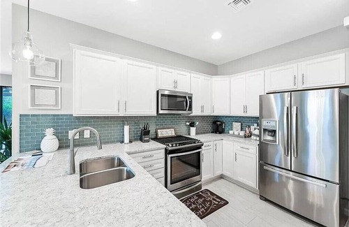 Naples Villa | Naples Elegance with private hot tub and Pool in amenity rich Winding Cypress