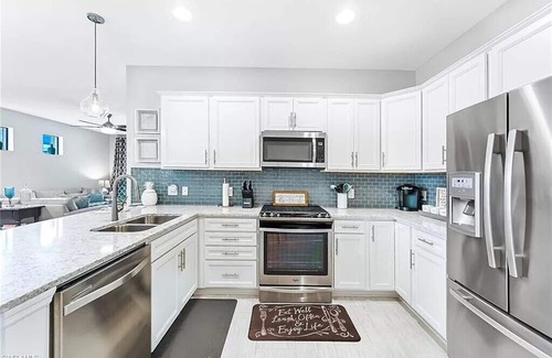 Naples Villa | Naples Elegance with private hot tub and Pool in amenity rich Winding Cypress