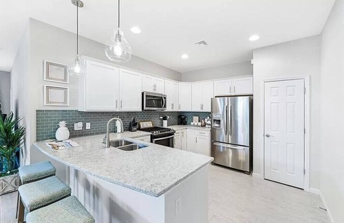 Naples Villa | Naples Elegance with private hot tub and Pool in amenity rich Winding Cypress