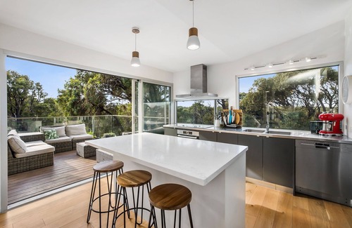 Fairhaven Casa | Narani Way I Walk to Beach I Pet Friendly