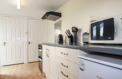 Delabole Cabaña | NARNIA, pet friendly, character holiday cottage in Delabole