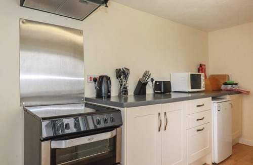 Delabole Cabaña | NARNIA, pet friendly, character holiday cottage in Delabole