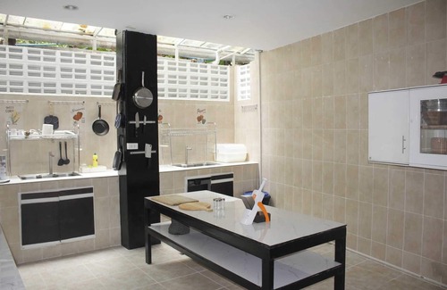 Kathu Villa | Narong Ek Residence View & Pool Villa