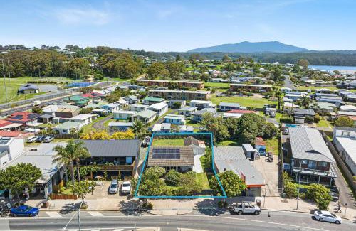 Narooma Casa | Narooma Lighthouse Cottage - 74 Princes Highway Narooma