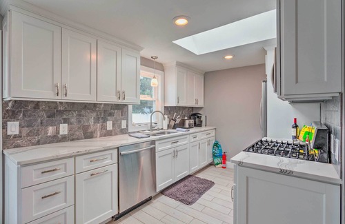 Narragansett Casa | Narragansett Escape by Narrow River & Beaches