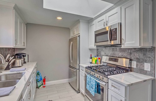 Narragansett Casa | Narragansett Escape by Narrow River & Beaches