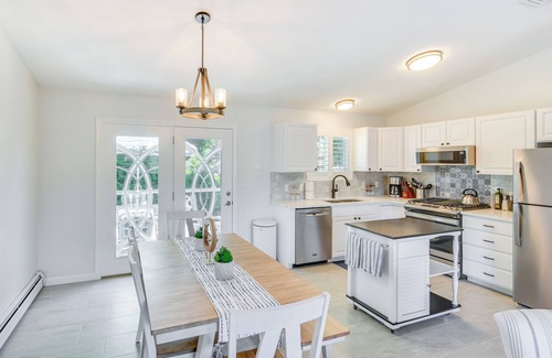 Narragansett Casa | Narragansett Vacation Rental Near River & Beach!
