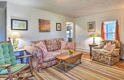 Narrowsburg Casa | Narrowsburg Farmhouse Hideaway on 2 Acres w/ Pond!