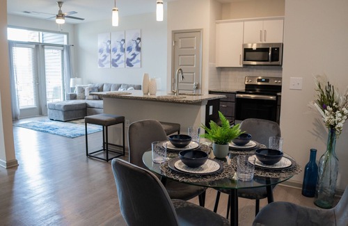 Concord Apartamento | NASCAR/Motor Speedway 10mins away- King Size Retreat