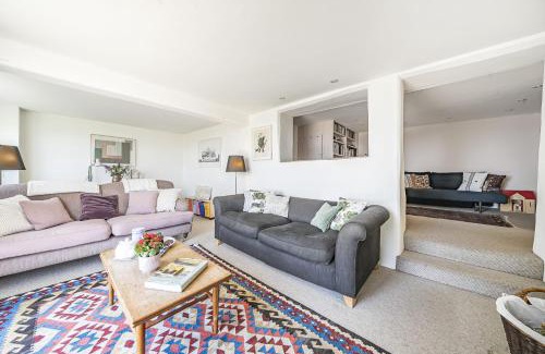 Axminster Casa | Nash Cottage