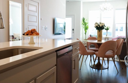 Madison Casa | Nashville Famous - Luxurious Home with Sweeping Rooftop Views