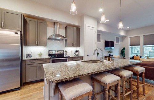 Haynes Area Casa | Nashville River Front. Close Proximity To Hotspots